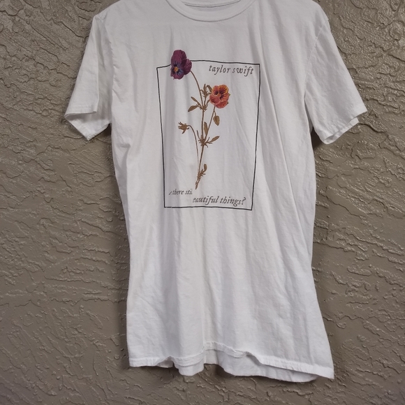 Taylor Swift Tops - Taylor Swift "Are There Still Beautiful Things?"